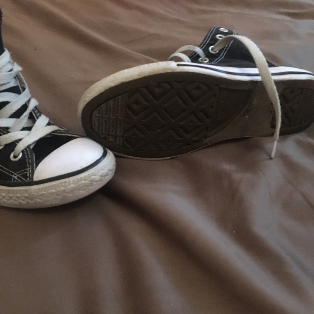 Shoes - Picture 3 of 5
